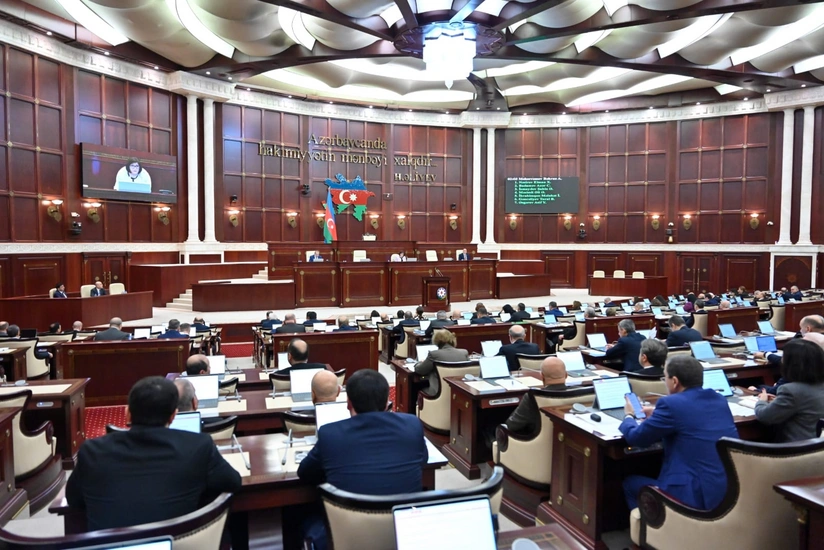 Azərbaycan Milli Məclisinin payız sessiyasının sonuncu plenar iclası başlayıb
