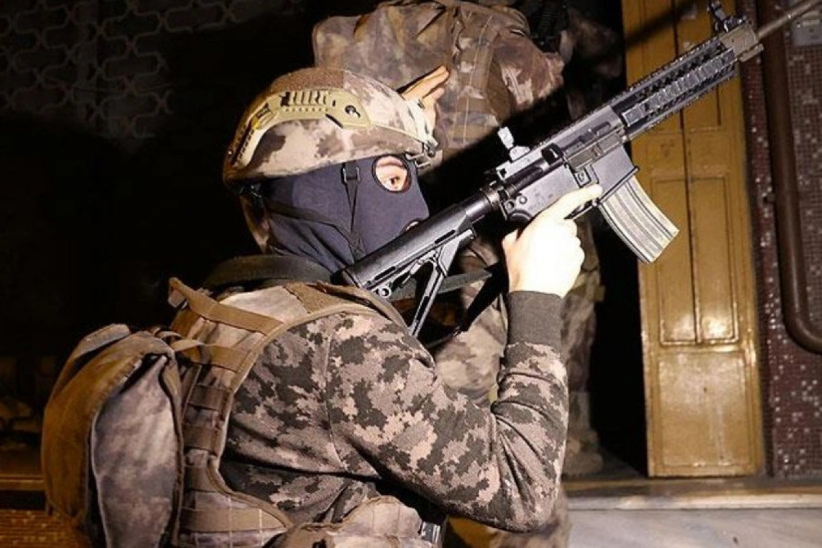 İstanbul polisi İŞİD-ə qarşı əməliyyatda 110 nəfəri saxlayıb