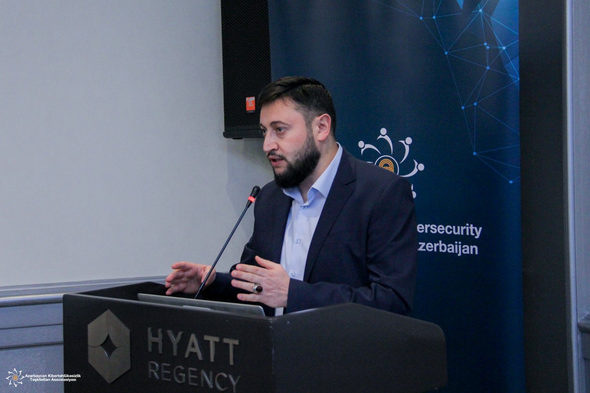 İnformasiya texnologiyaları üzrə standartlar mövzusunda beynəlxalq seminar keçirilib 