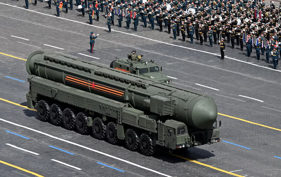 Kremlin bildirir ki, New START müqaviləsinin müddətinin başa çatmasına baxmayaraq, Rusiya məsuliyyətli nüvə dövləti olaraq qalacaq