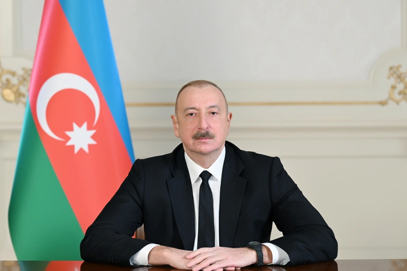 İlham Əliyev qambiyalı həmkarını milli bayramları münasibətilə təbrik edib