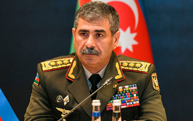 Müdafiə naziri hava hücumundan müdafiə sistemlərinin döyüş hazırlığını yoxlayıb