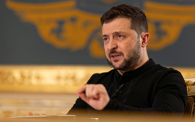 Zelenski: Hücumlar diplomatiyanı əvəz edə bilməz