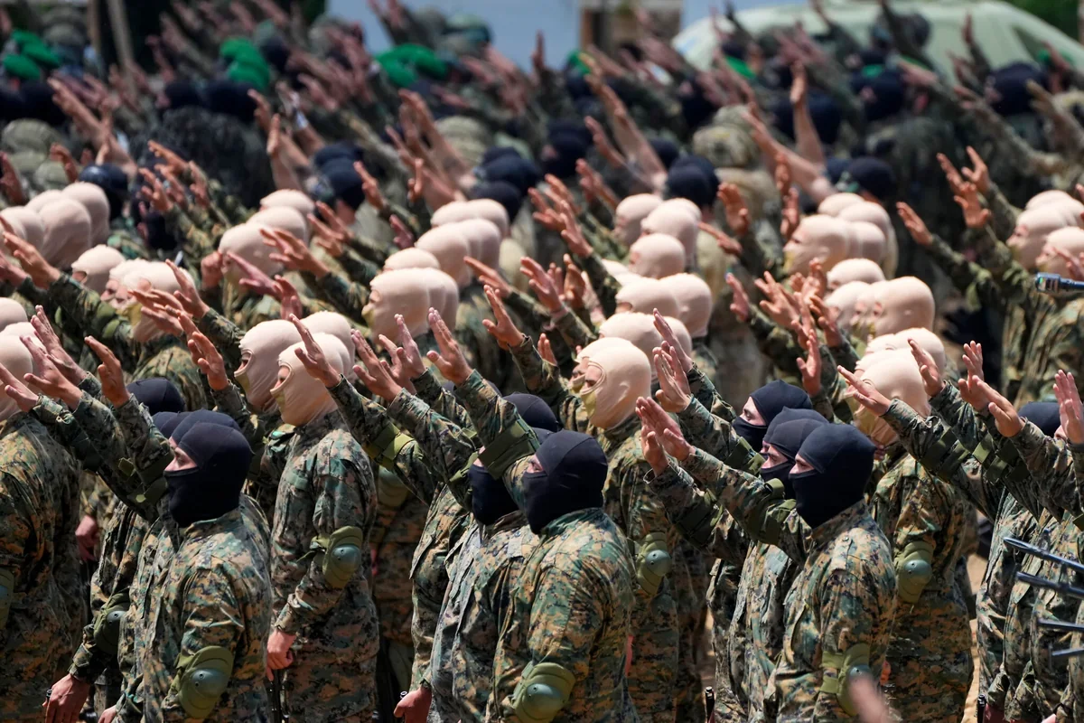 Livan hökuməti "Hizbullah"dan silahların təhvil verilməsini tələb edib