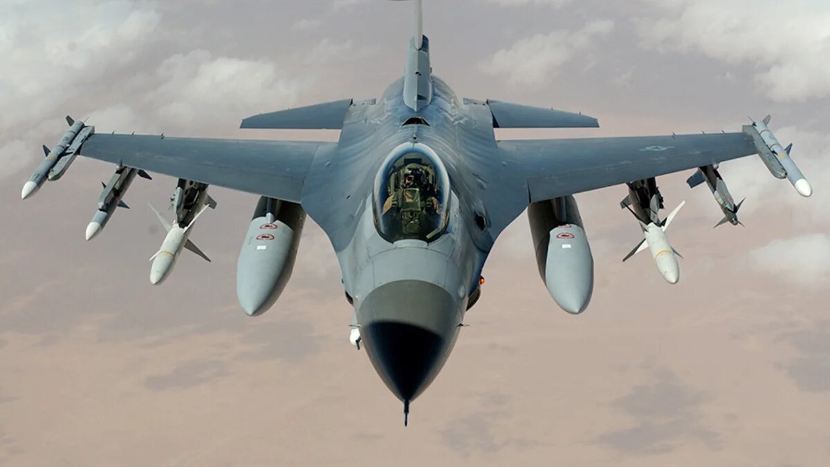 Yunanıstan Kiprə iki freqat və F-16 qırıcıları göndərir
