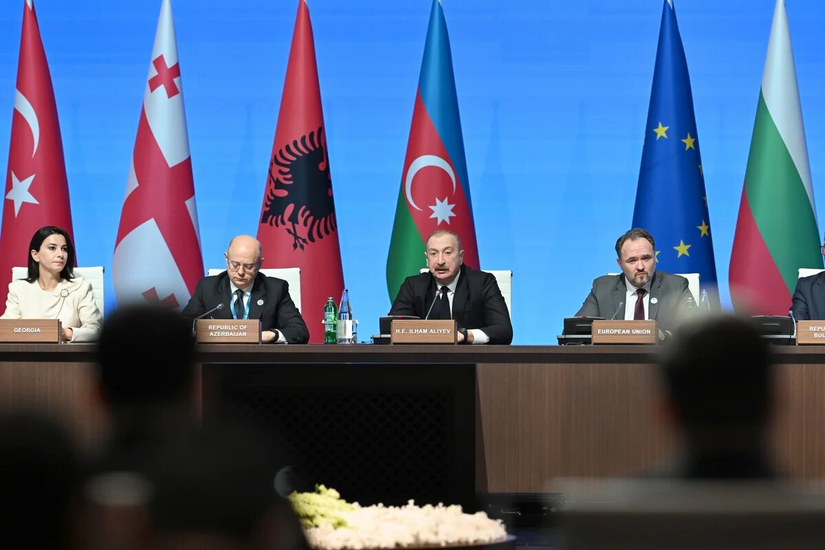 İlham Əliyev: Azərbaycanın Aralıq və Egey dənizlərində 22 milyon ton neftayırma potensialı olacaq