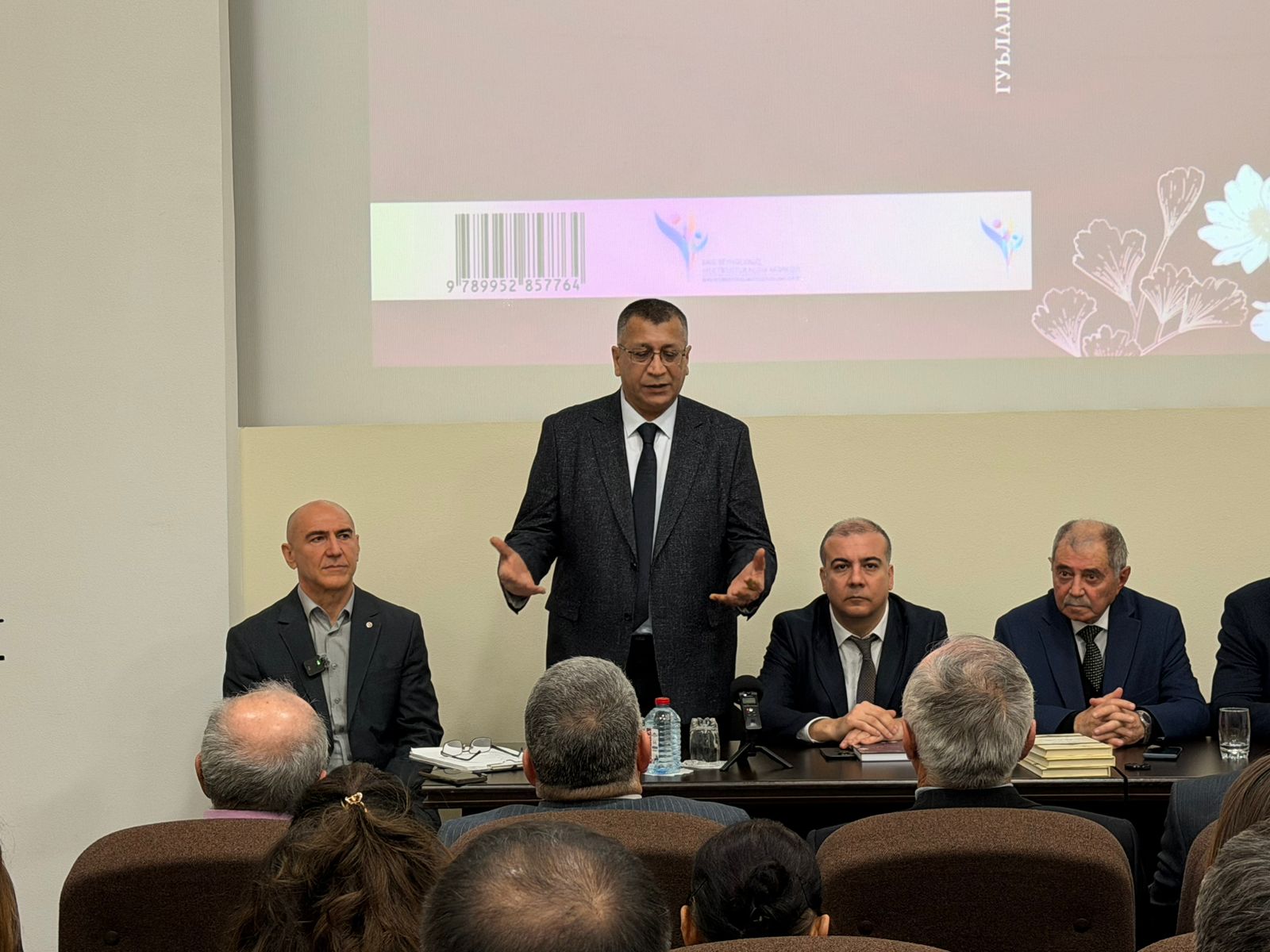 Multikulturalizm Mərkəzi ləzgi dilində kitabların təqdimatını keçirib