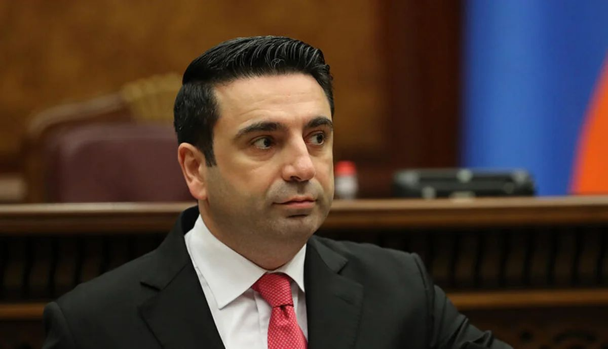 Simonyan: Qaz qiyməti artsa, Ermənistan KTMT və Aİİ-ni tərk edə bilər