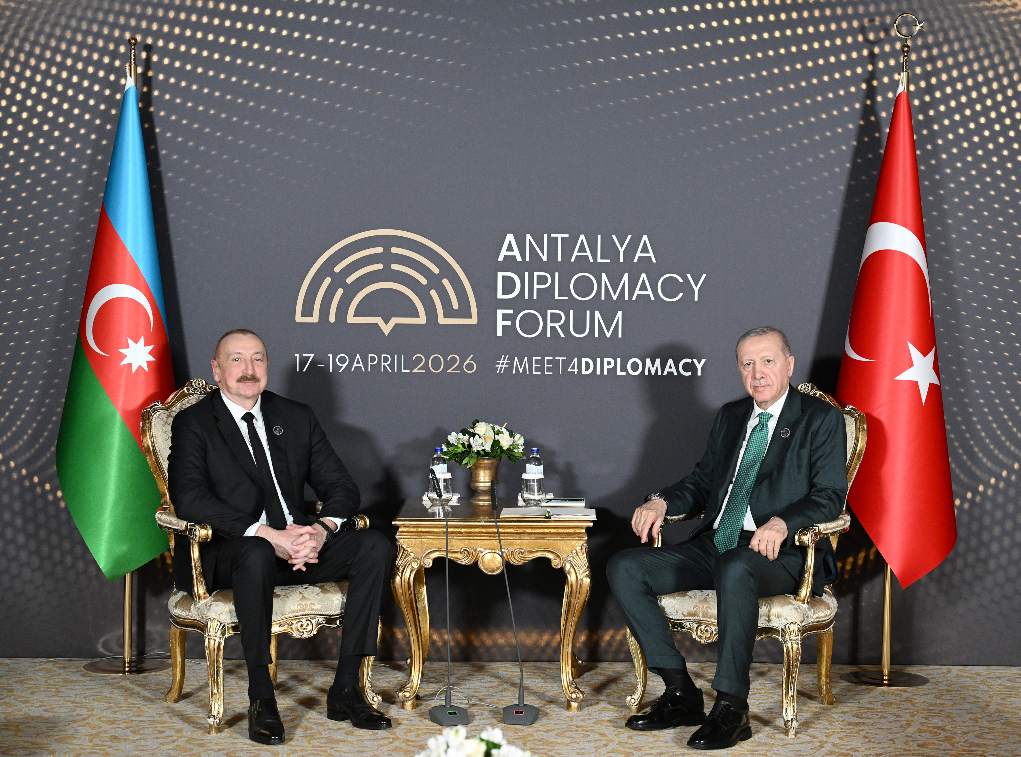Antalyada Azərbaycan Prezidenti İlham Əliyevlə Türkiyə Prezidenti Rəcəb Tayyib Ərdoğanın görüşü keçirilib