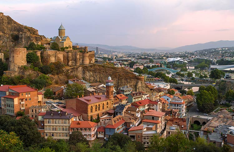 Gürcüstanın birinci rübdə azərbaycanlı turistlərdən gəlirləri 48 milyon dolları ötüb