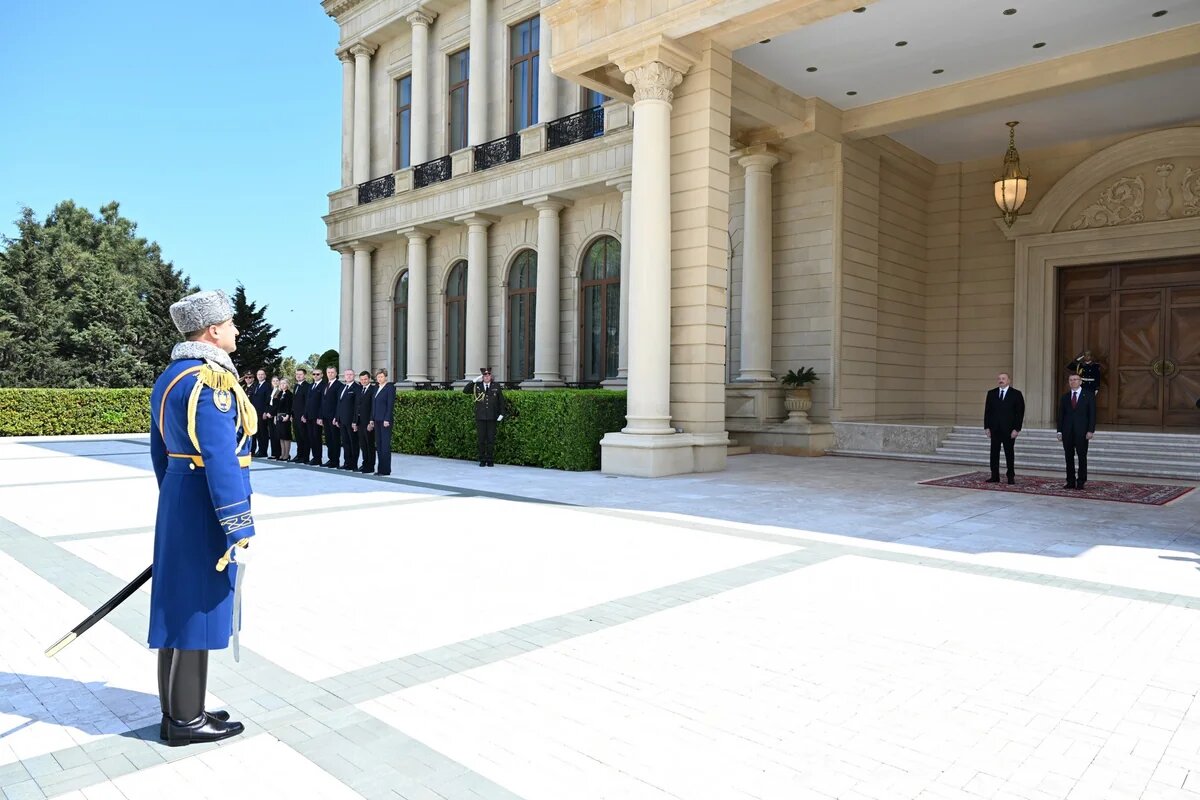 Latviya Prezidentinin rəsmi qarşılanma mərasimi olub