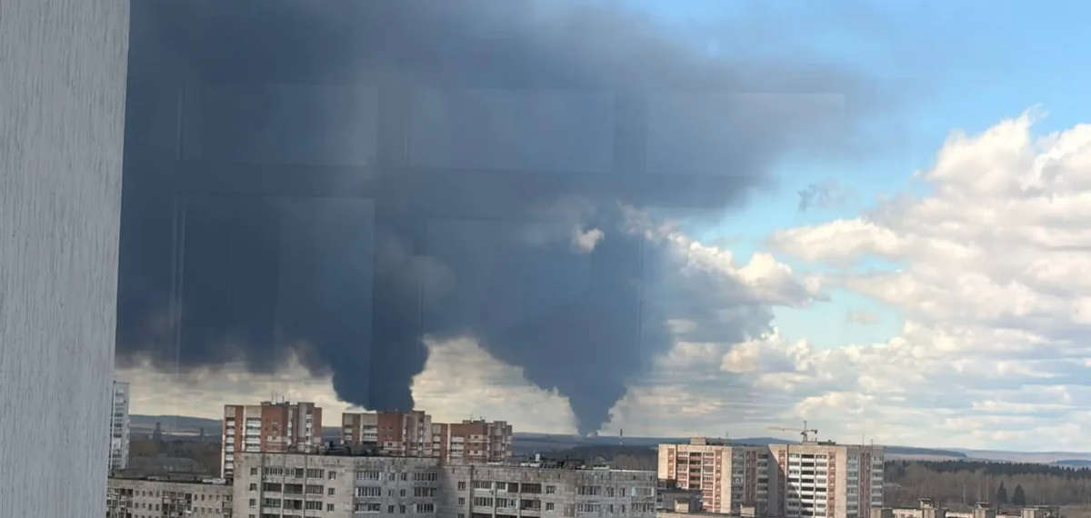 Ukrayna Rusiyanın Perm şəhərindəki neft zavoduna zərbə endirib