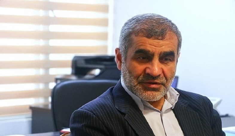     Nikzad boğazın açılmasının sülh yolu ilə olacağını deyib