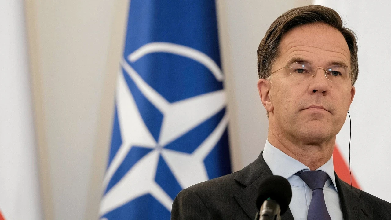     Mark Rutte Avropada silah istehsalının genişləndirilməsini gündəmə gətirəcək